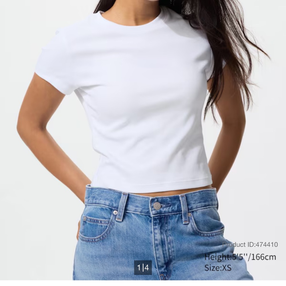 UNIQLO Baby Tee